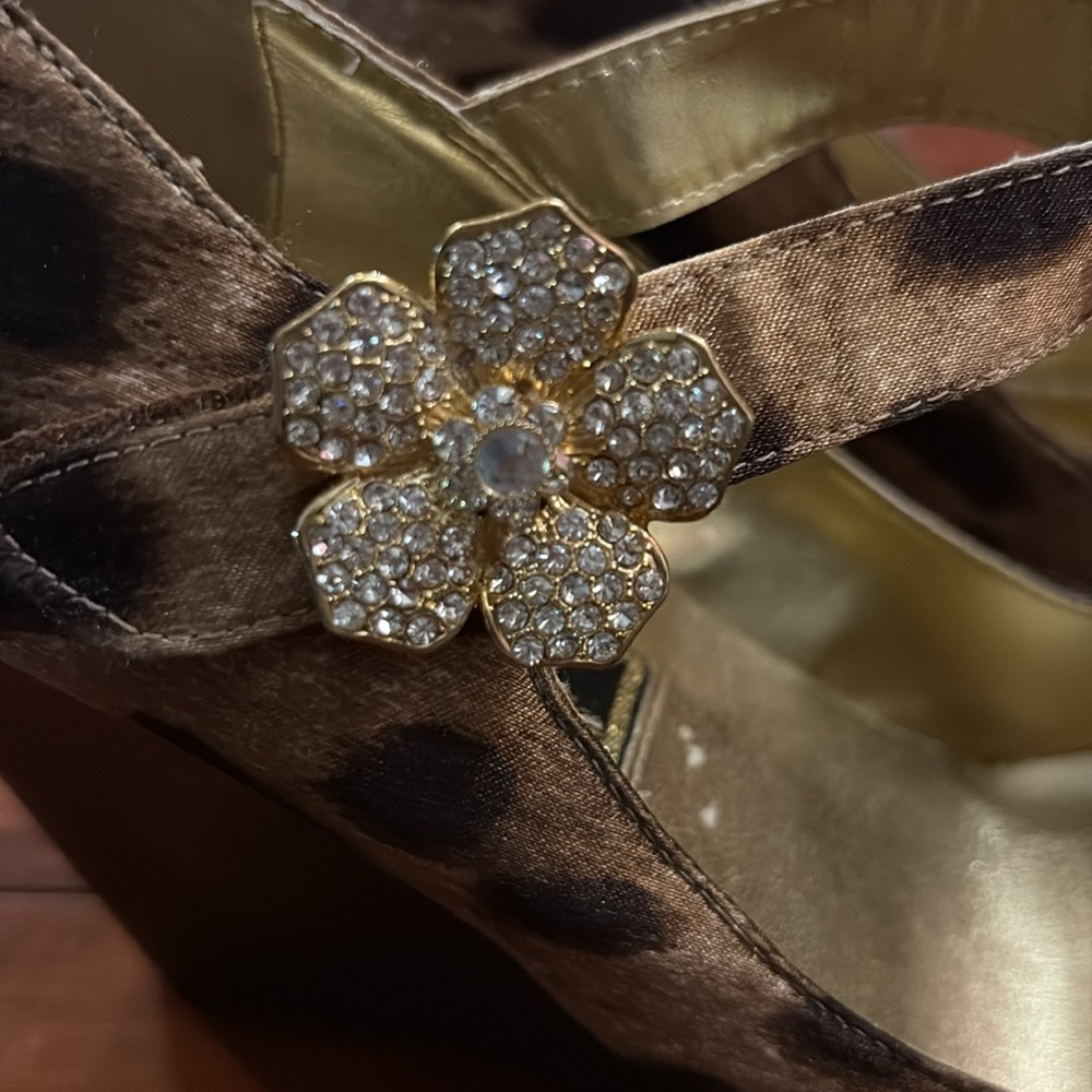 Heels - Picture 5 of 6